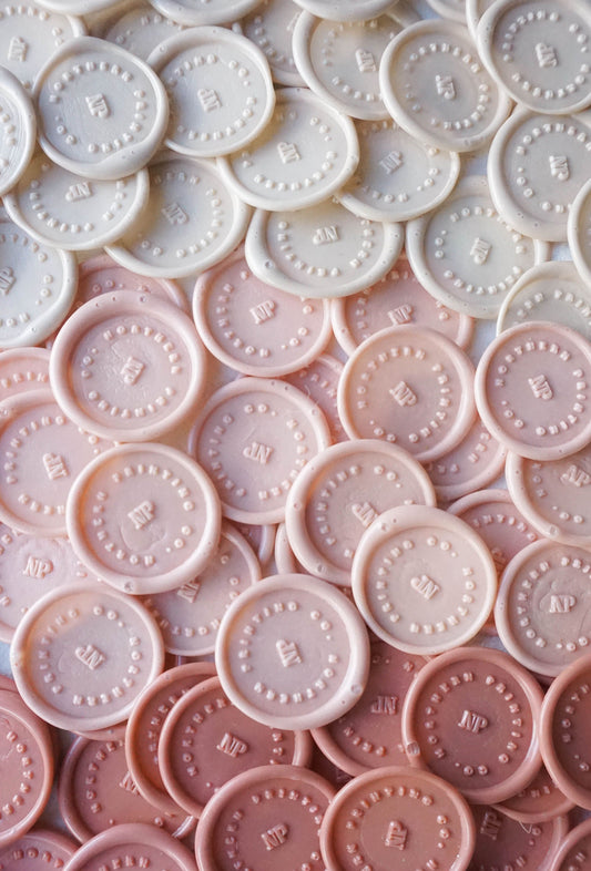 How to make the perfect wax seals with a melting wax gun