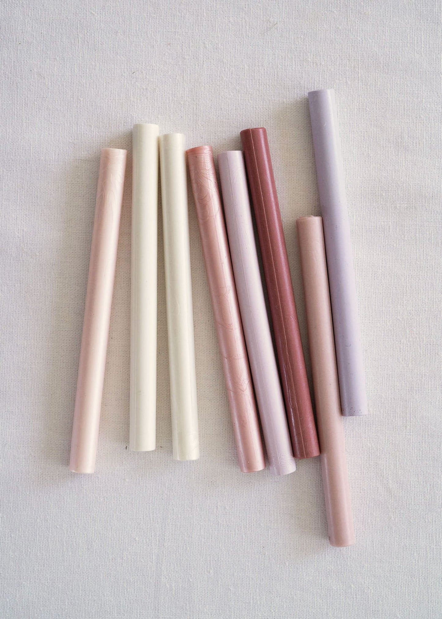 Mixed shades of white, pink and purple wax seal sticks 